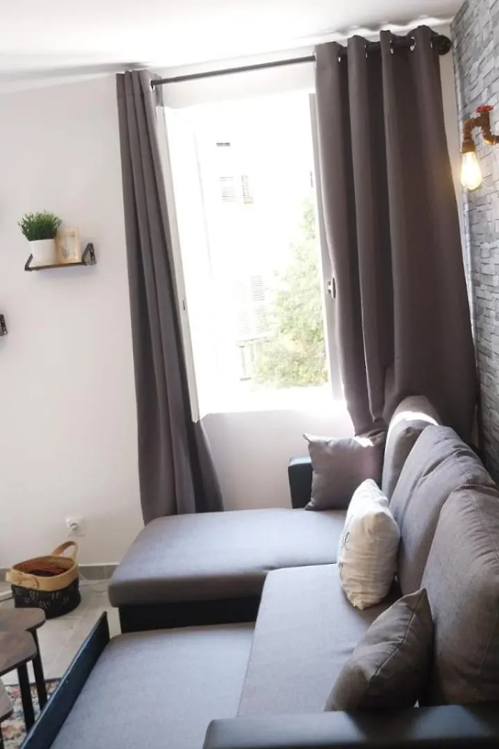 Cosy T2 Au Centre Historique De La Ville Toulon Apartment